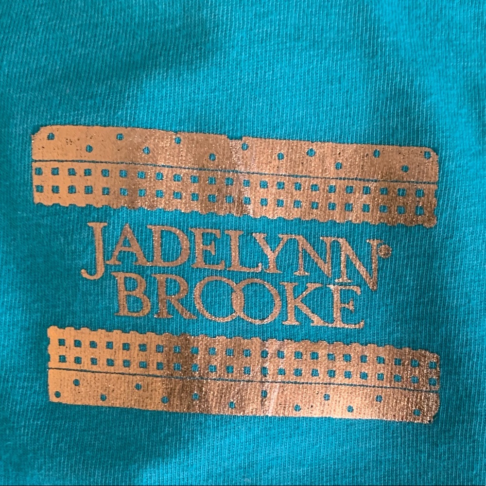 Jadelynn Brooke Sz L Deer T-shirt